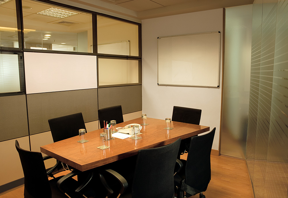 Where can you get Meeting Rooms for Brainstorming on rent in India