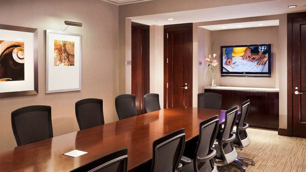 Get cheapest Video Conferencing Rooms for Remote Presentation in India