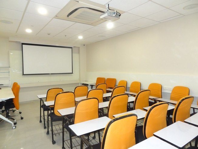 Who is the best training rooms services provider in Kaushambi Ghaziabad